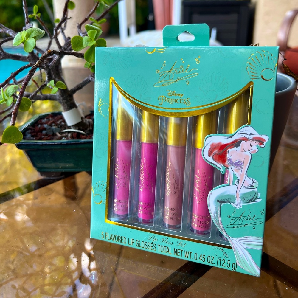 ARIEL Disney Princess 5 Flavored Lip Glosses Set 🧜‍♀️